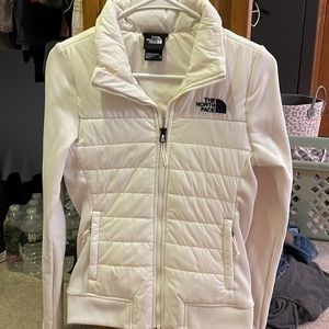 The North Face size XS light weight “jacket”. Super comfy, great condition!